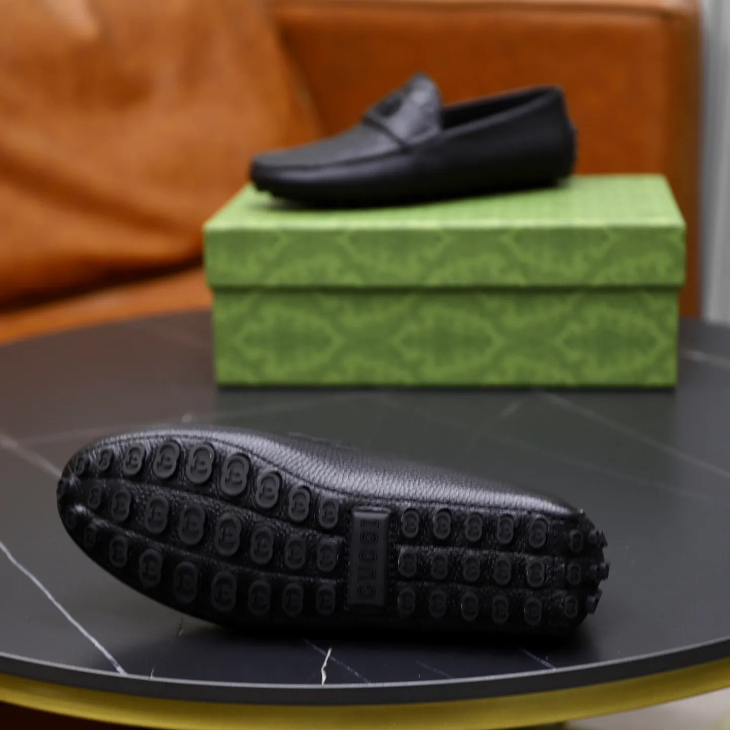 Ex-factory price: 480💰【GUCCI】Gucci ⚠️High-end men’s driving and pedal series ⚠️38-44 (customized for 45) ⚠️All original cowhide leather! Thick and soft! Made entirely of calfskin lining! Rubber sheet anti-slip beanie sole! Three-dimensional package technology! Fashionable and classic! Handicrafts! Original high quality! Feel free to compare!